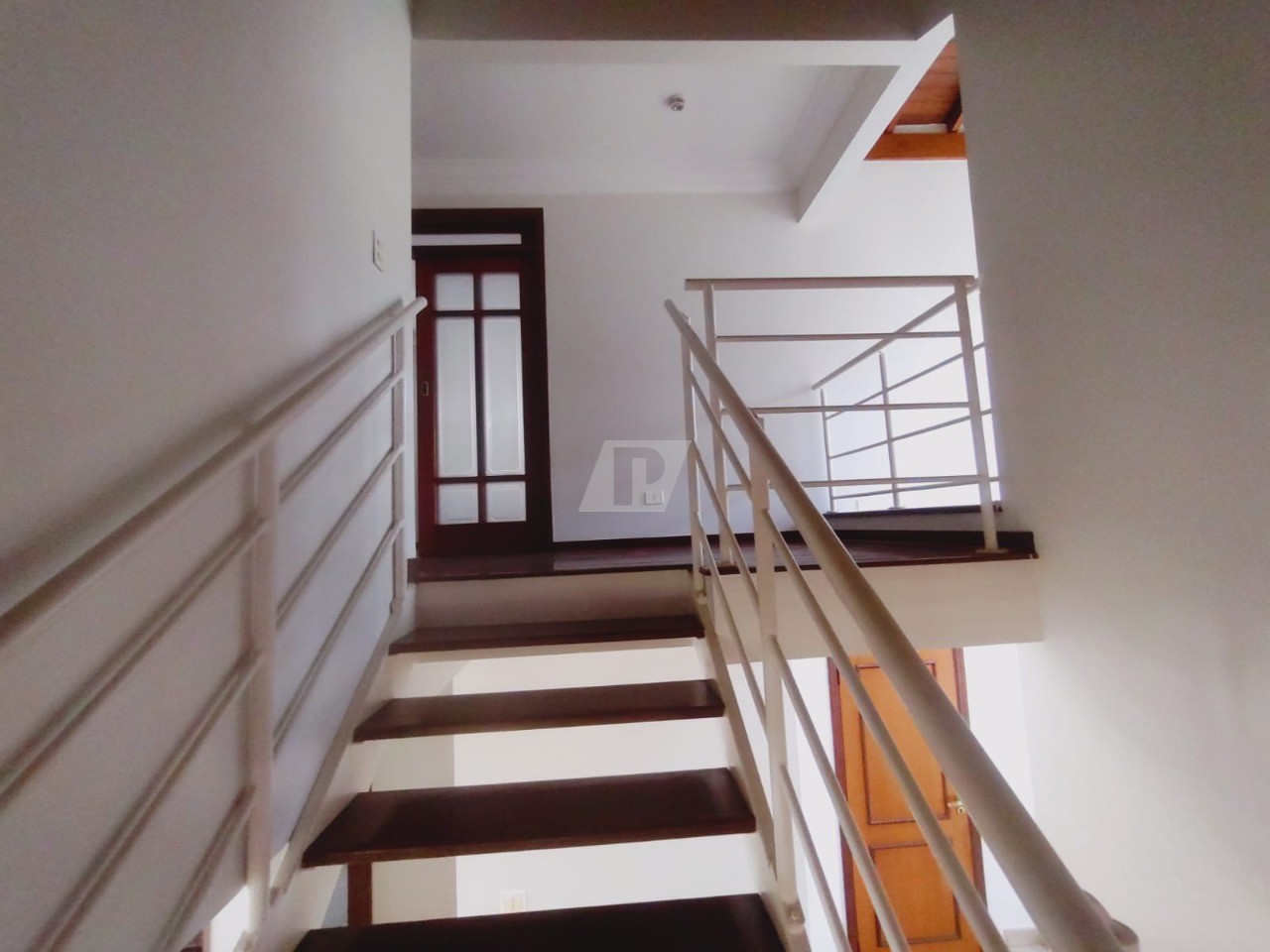 Casa de Condomínio para alugar com 3 quartos, 290m² - Foto 25