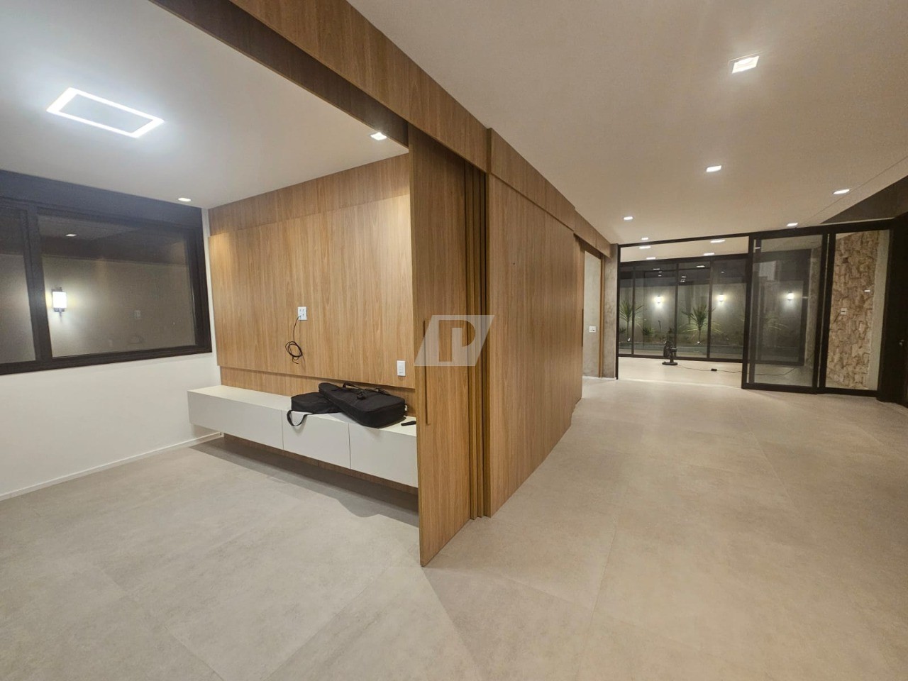 Casa de Condomínio à venda com 4 quartos, 295m² - Foto 7