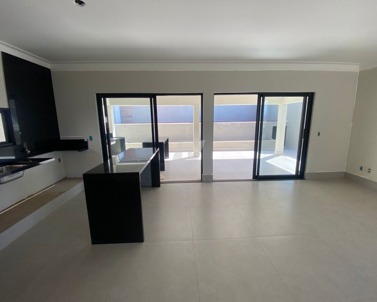 Casa de Condomínio à venda com 4 quartos, 243m² - Foto 11