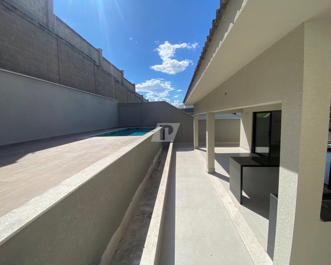 Casa de Condomínio à venda com 4 quartos, 243m² - Foto 6