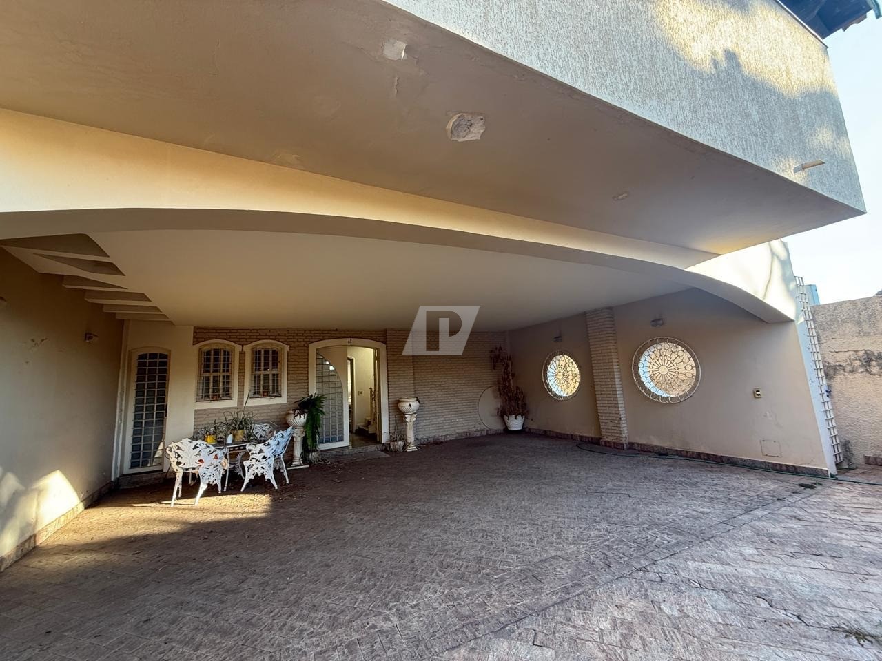 Casa, 4 quartos, 234 m² - Foto 1