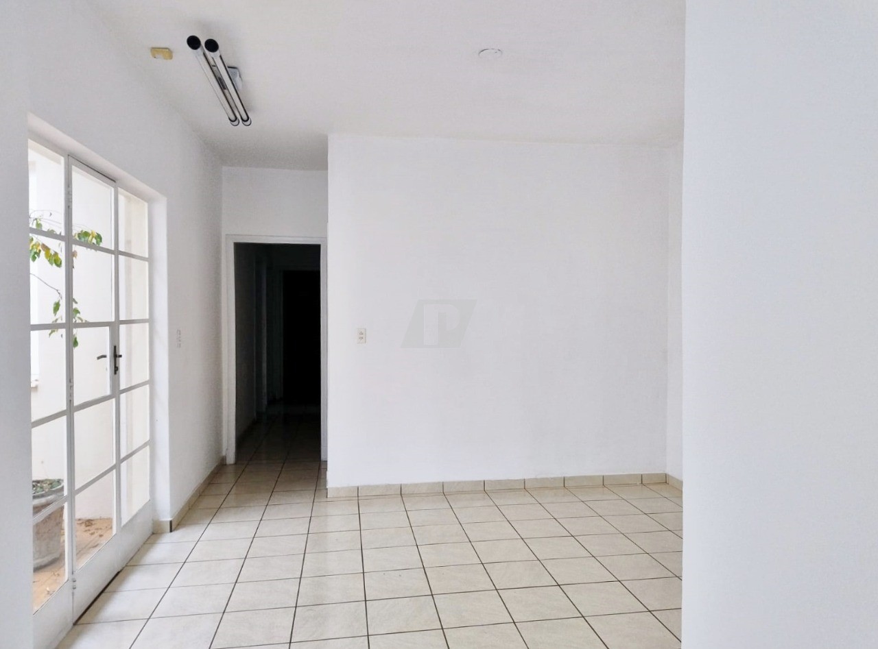 Prédio Inteiro para alugar, 261m² - Foto 4