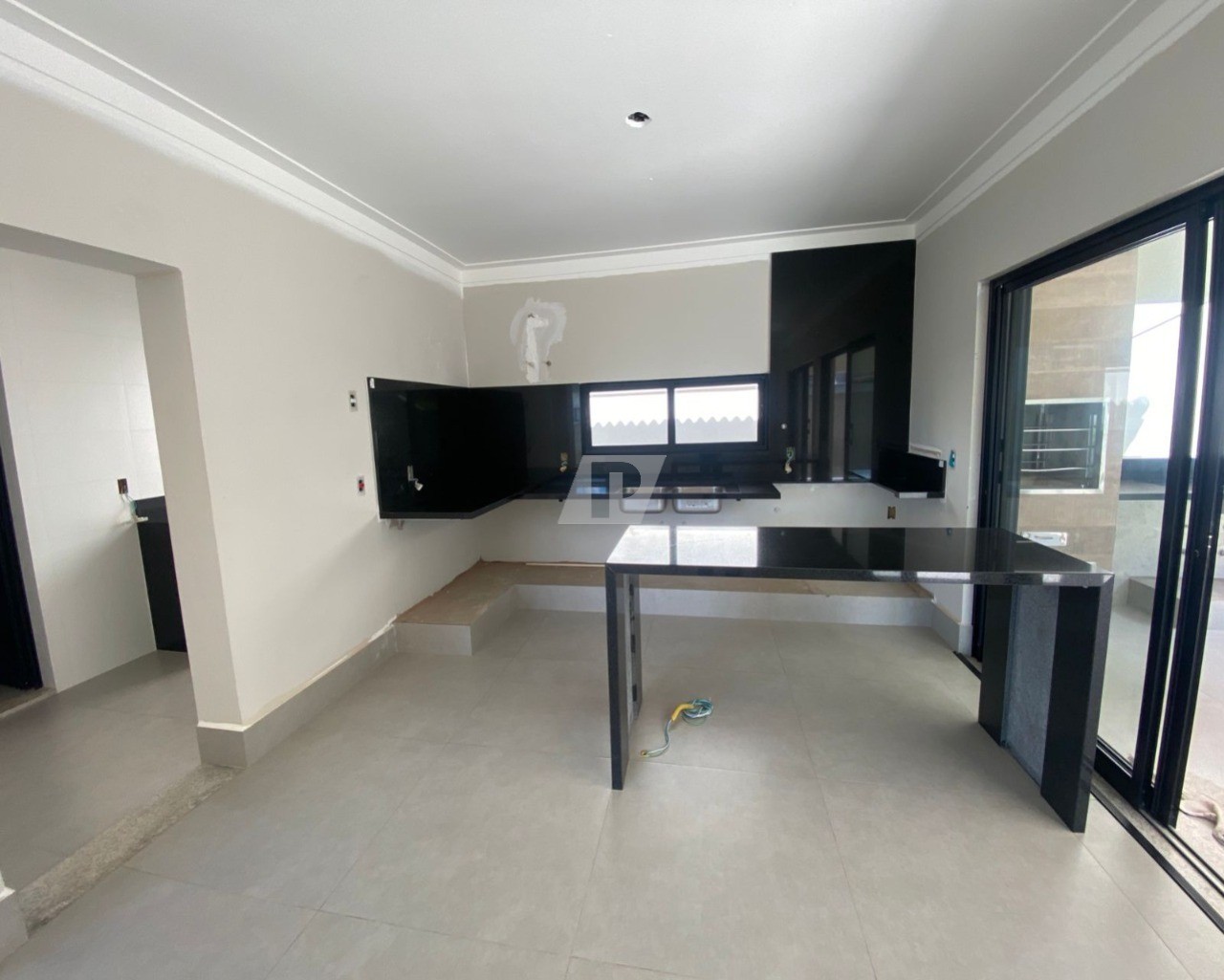 Casa de Condomínio à venda com 4 quartos, 243m² - Foto 12