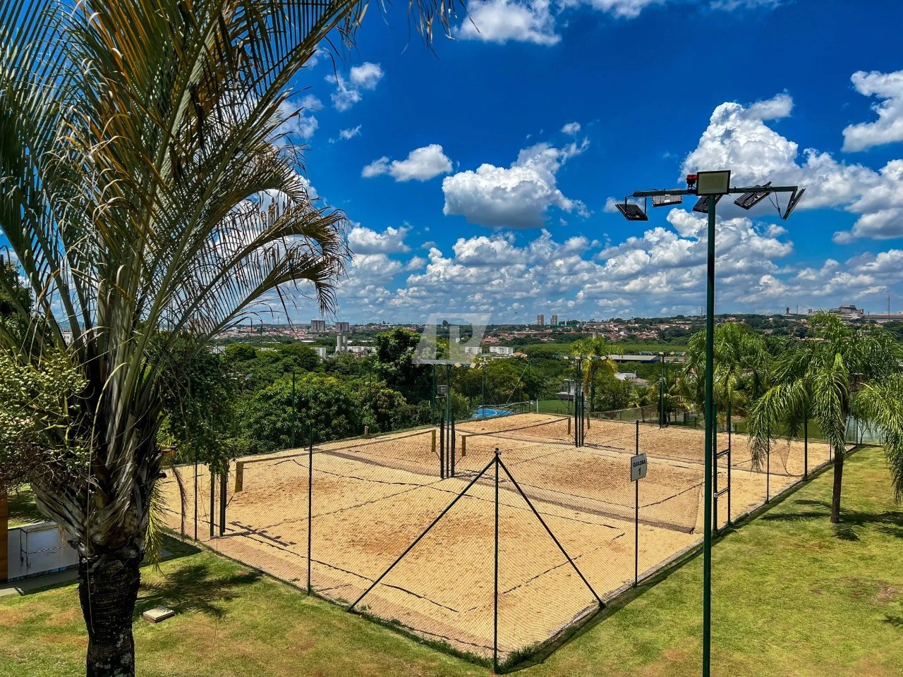 Casa de Condomínio à venda com 3 quartos, 222m² - Foto 27