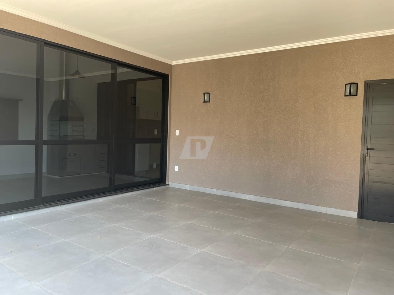 Casa de Condomínio para alugar com 3 quartos, 124m² - Foto 3