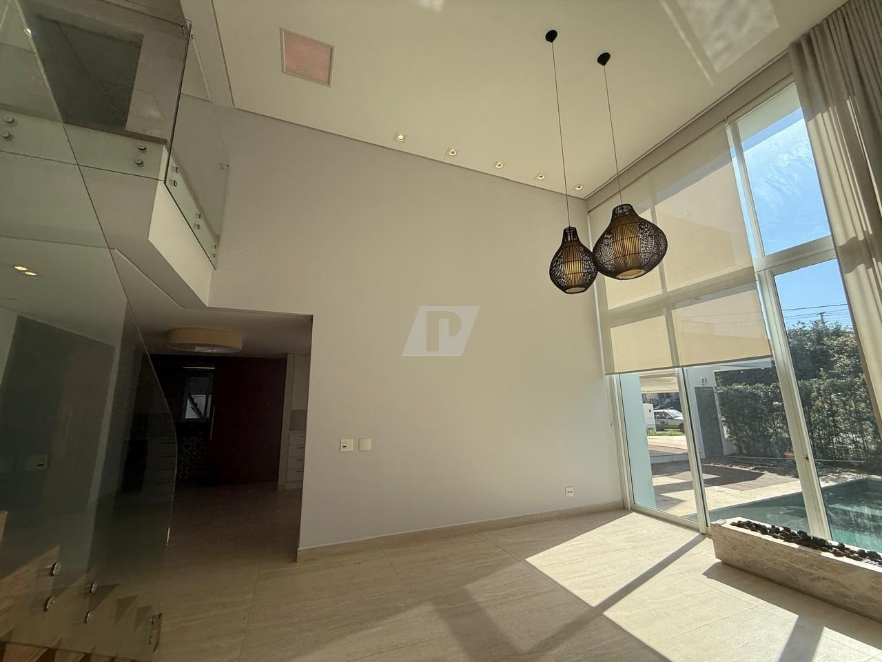 Casa de Condomínio para alugar com 4 quartos, 373m² - Foto 12