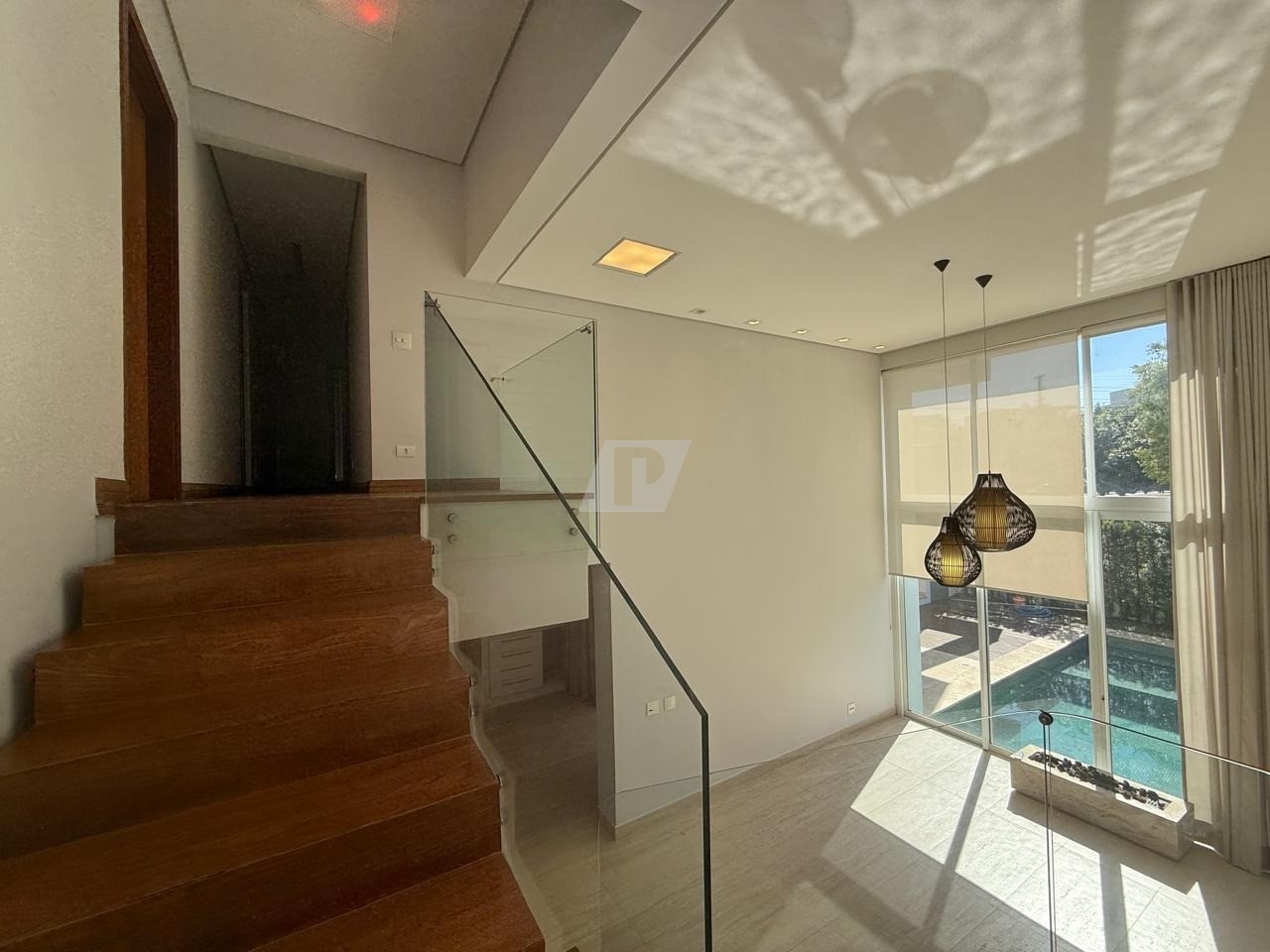 Casa de Condomínio para alugar com 4 quartos, 373m² - Foto 29