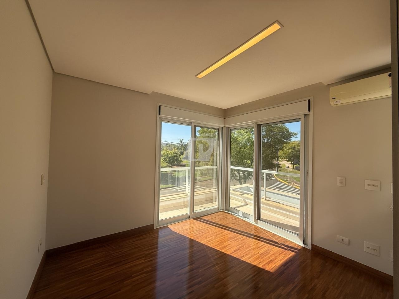 Casa de Condomínio para alugar com 4 quartos, 373m² - Foto 55