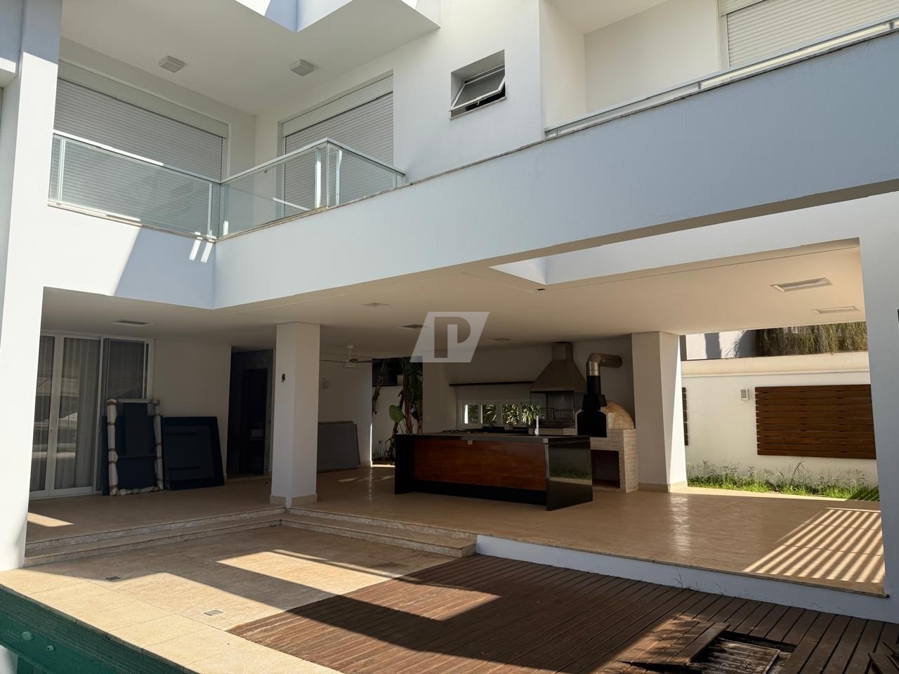 Casa de Condomínio para alugar com 4 quartos, 373m² - Foto 4
