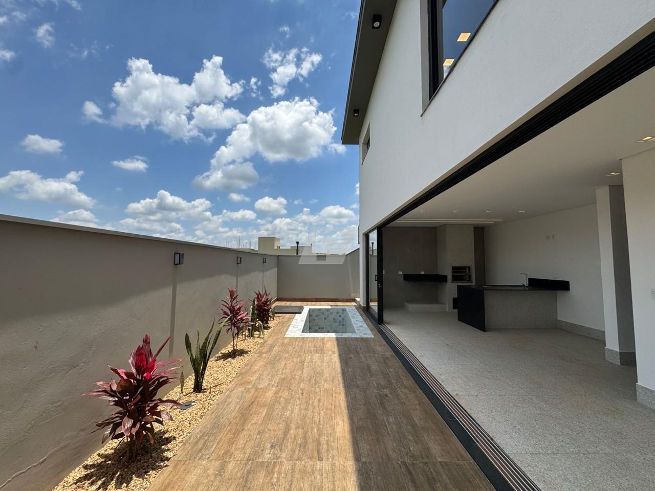 Casa de Condomínio, 3 quartos - Foto 1