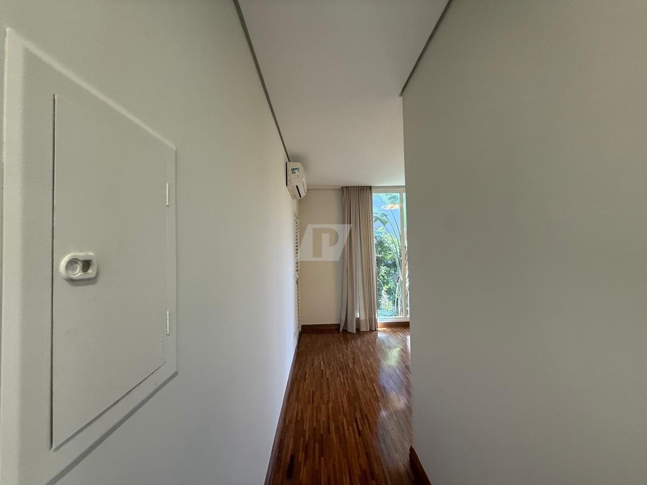 Casa de Condomínio para alugar com 4 quartos, 373m² - Foto 49