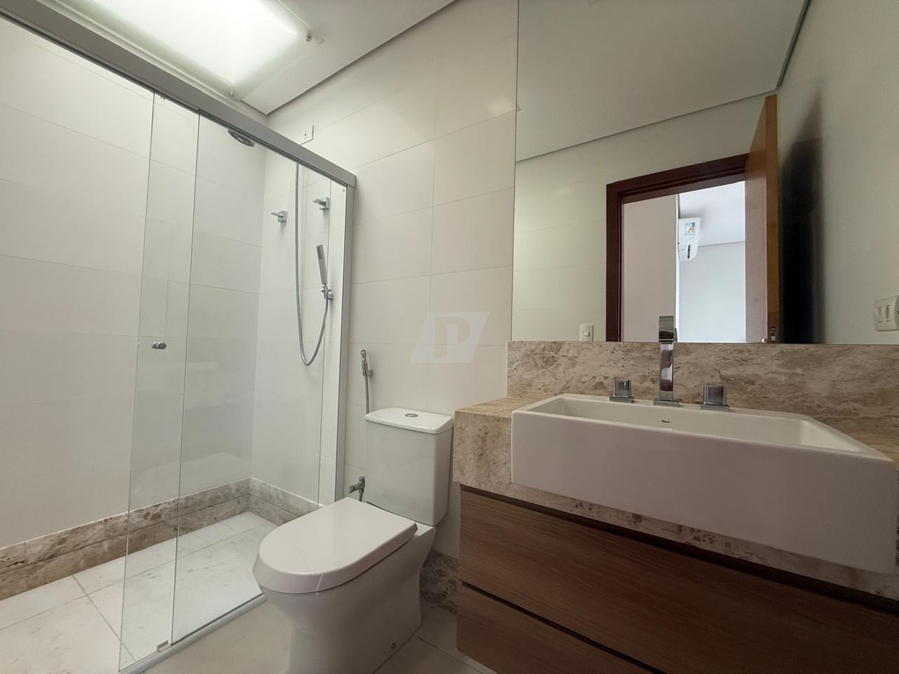 Casa de Condomínio para alugar com 4 quartos, 373m² - Foto 41