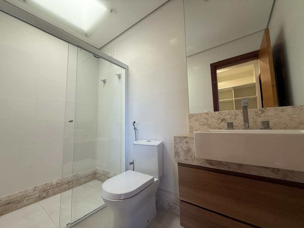 Casa de Condomínio para alugar com 4 quartos, 373m² - Foto 50