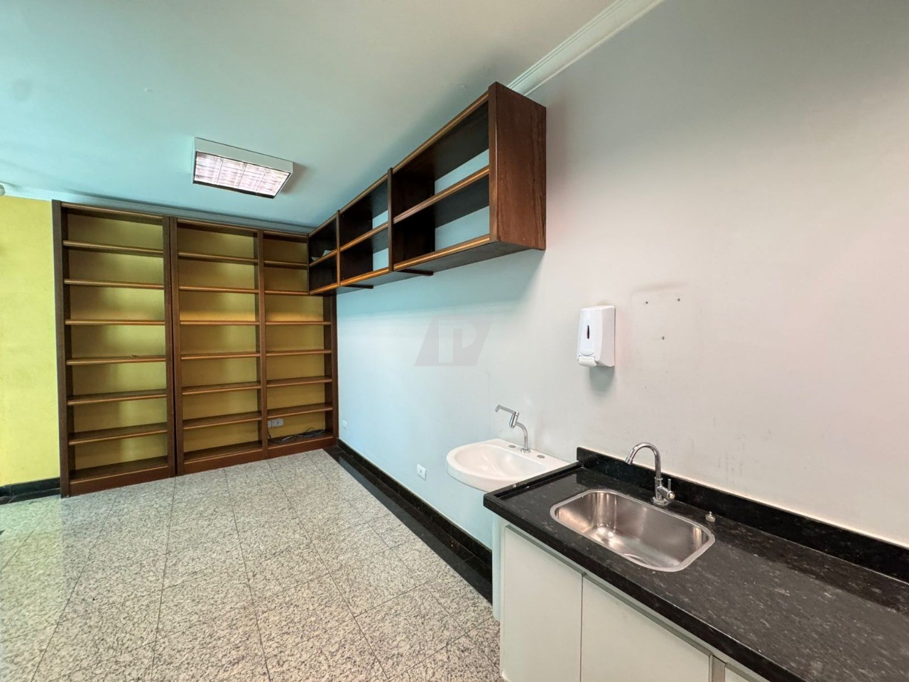 Prédio Inteiro para alugar, 135m² - Foto 26