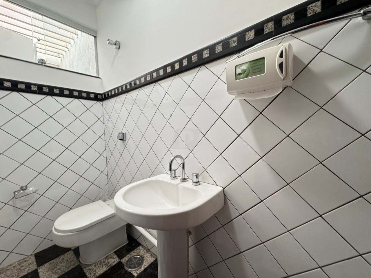 Prédio Inteiro para alugar, 135m² - Foto 21