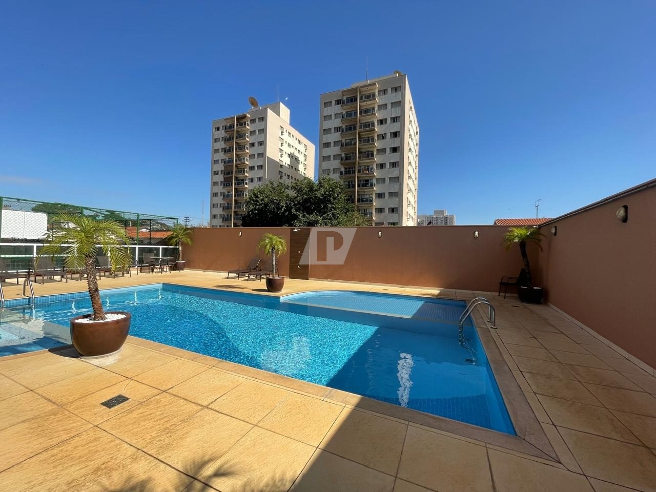 Apartamento à venda com 3 quartos, 98m² - Foto 3