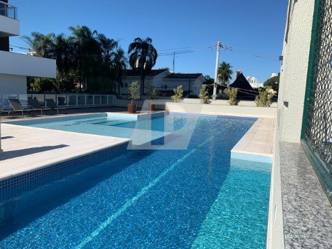 Apartamento à venda com 3 quartos, 202m² - Foto 7