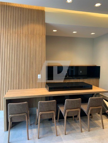 Apartamento à venda com 3 quartos, 202m² - Foto 9