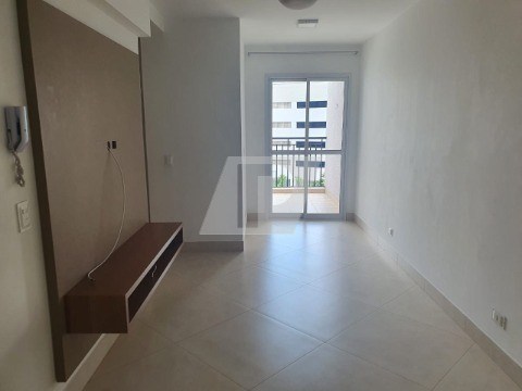 Apartamento à venda com 2 quartos, 66m² - Foto 4