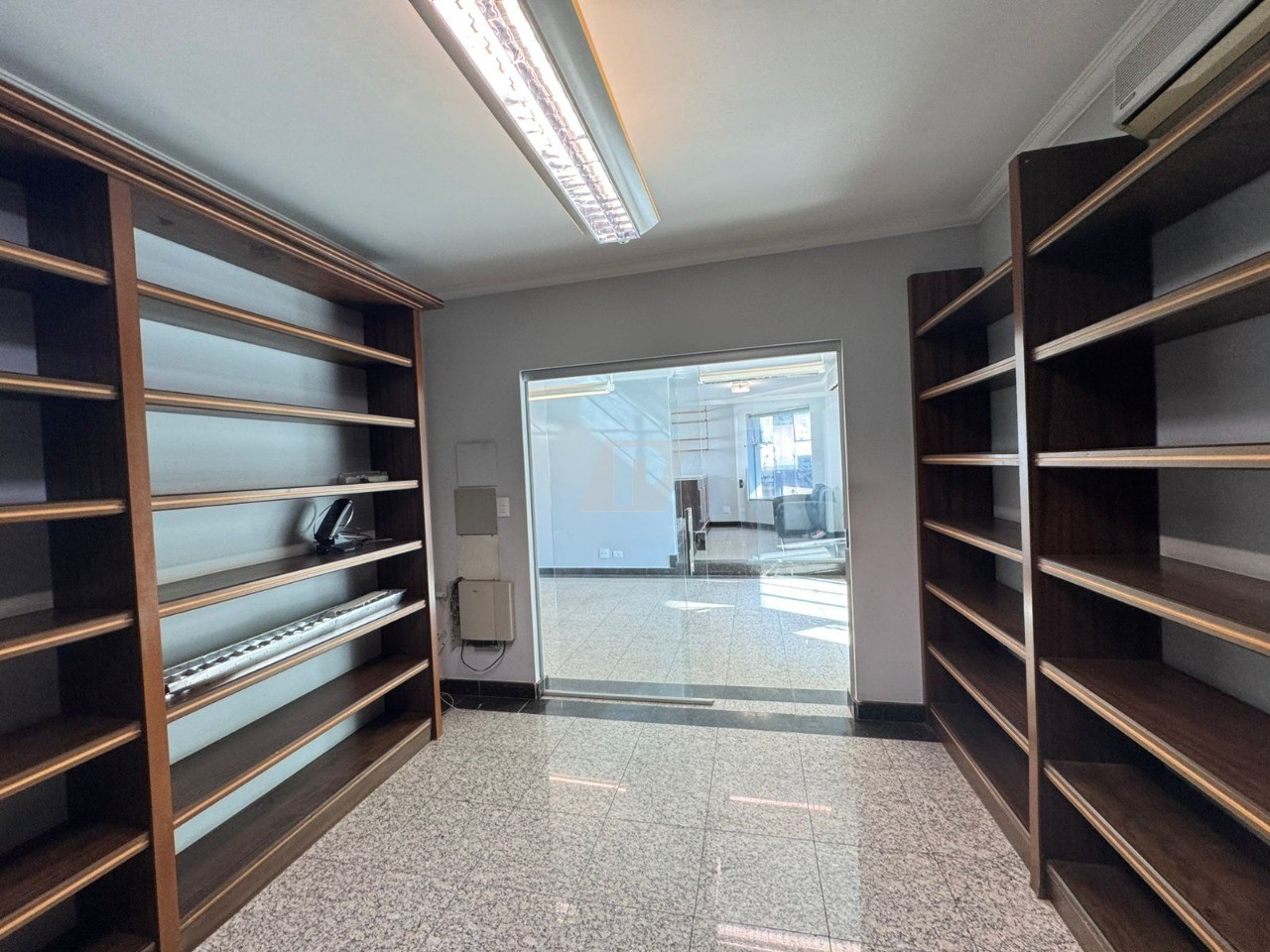 Prédio Inteiro para alugar, 135m² - Foto 20