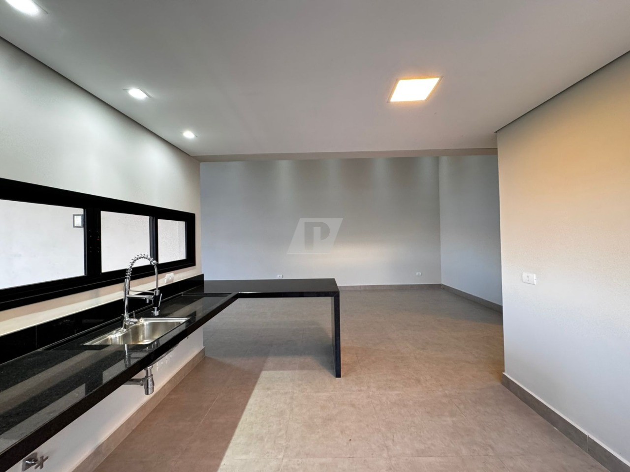 Casa de Condomínio à venda com 3 quartos, 160m² - Foto 3