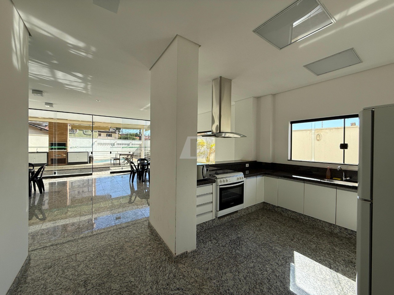 Apartamento à venda com 1 quarto, 49m² - Foto 16