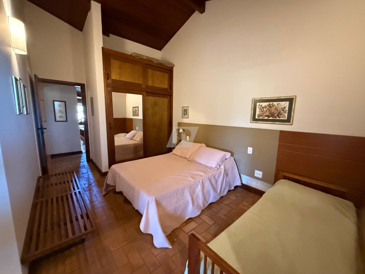 Fazenda à venda com 5 quartos, 490m² - Foto 32