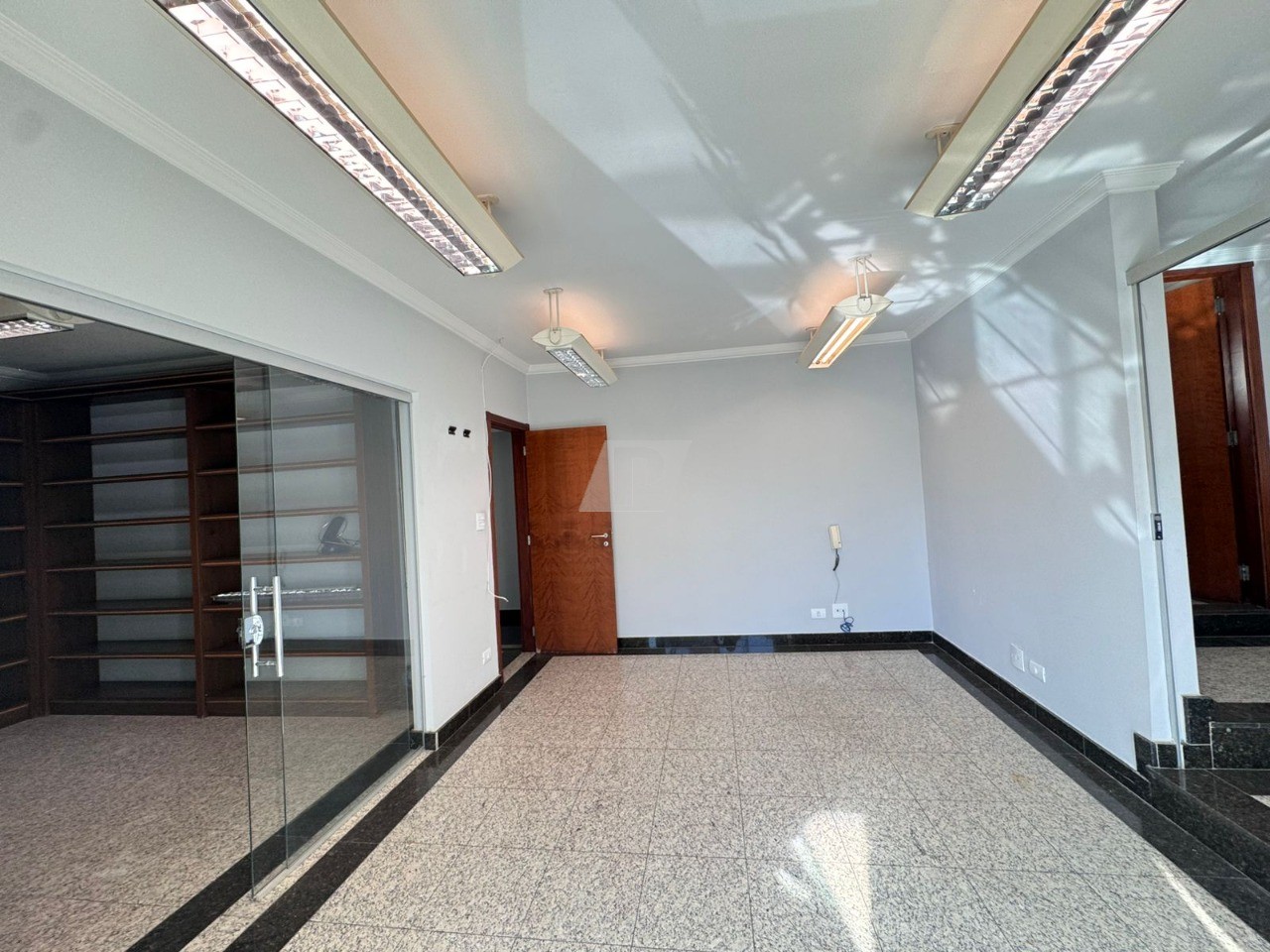 Prédio Inteiro para alugar, 135m² - Foto 16