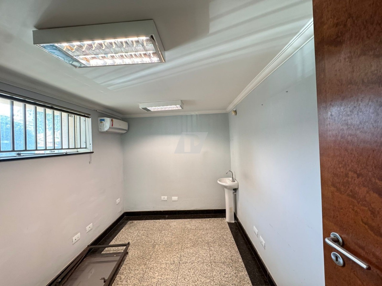 Prédio Inteiro para alugar, 135m² - Foto 3