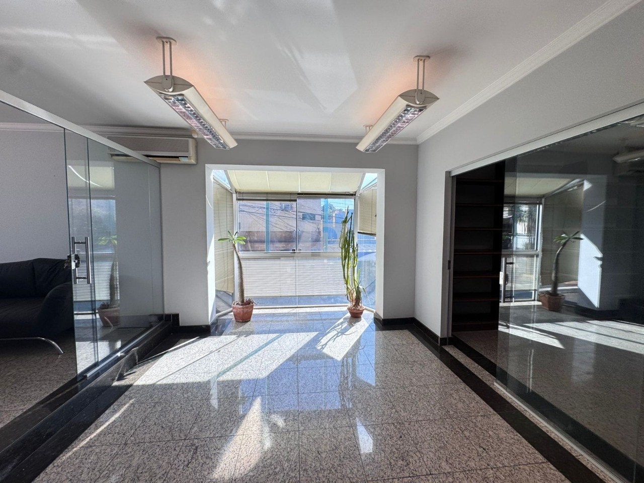 Prédio Inteiro para alugar, 135m² - Foto 17