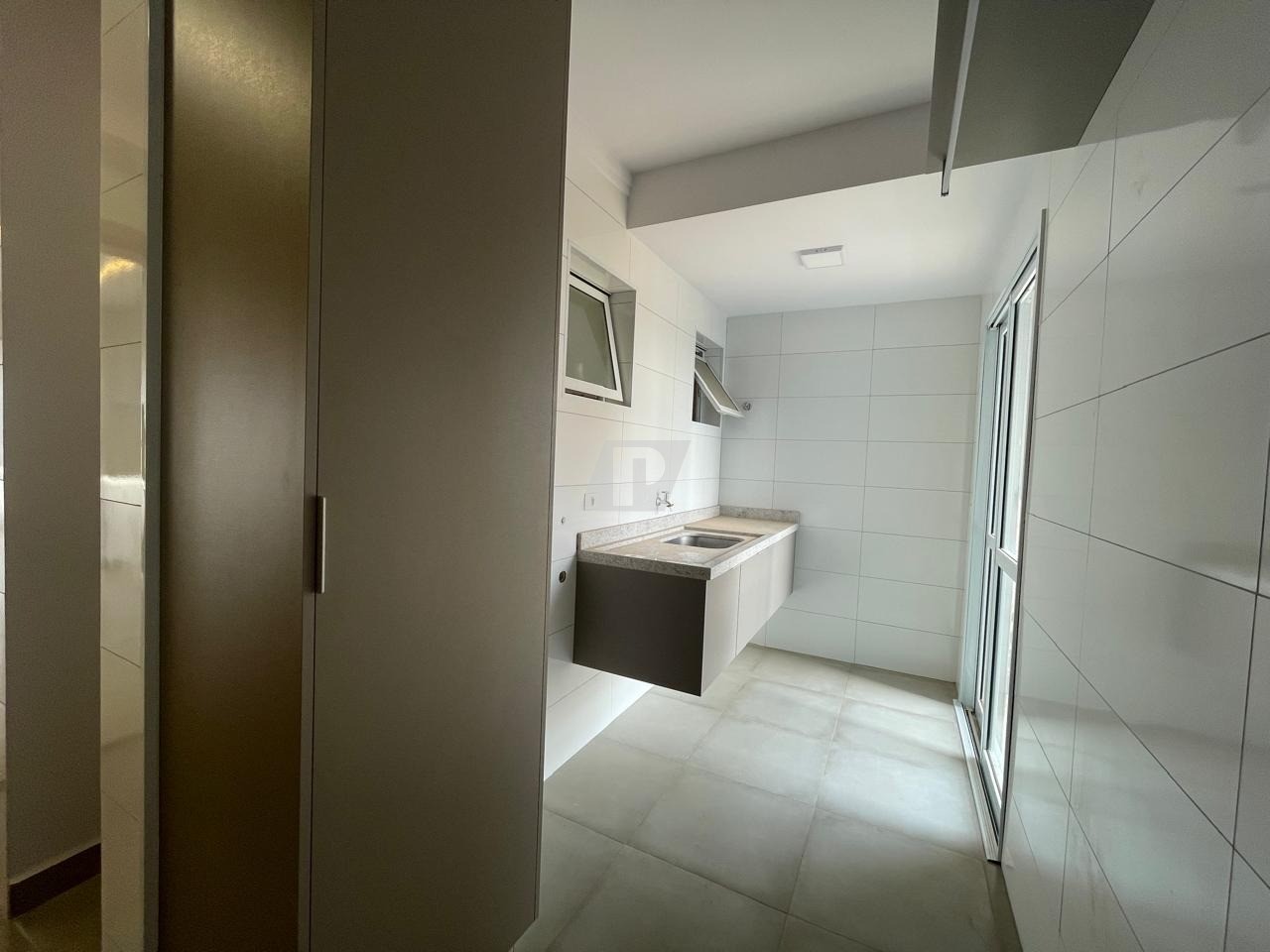 Apartamento à venda com 3 quartos, 140m² - Foto 28