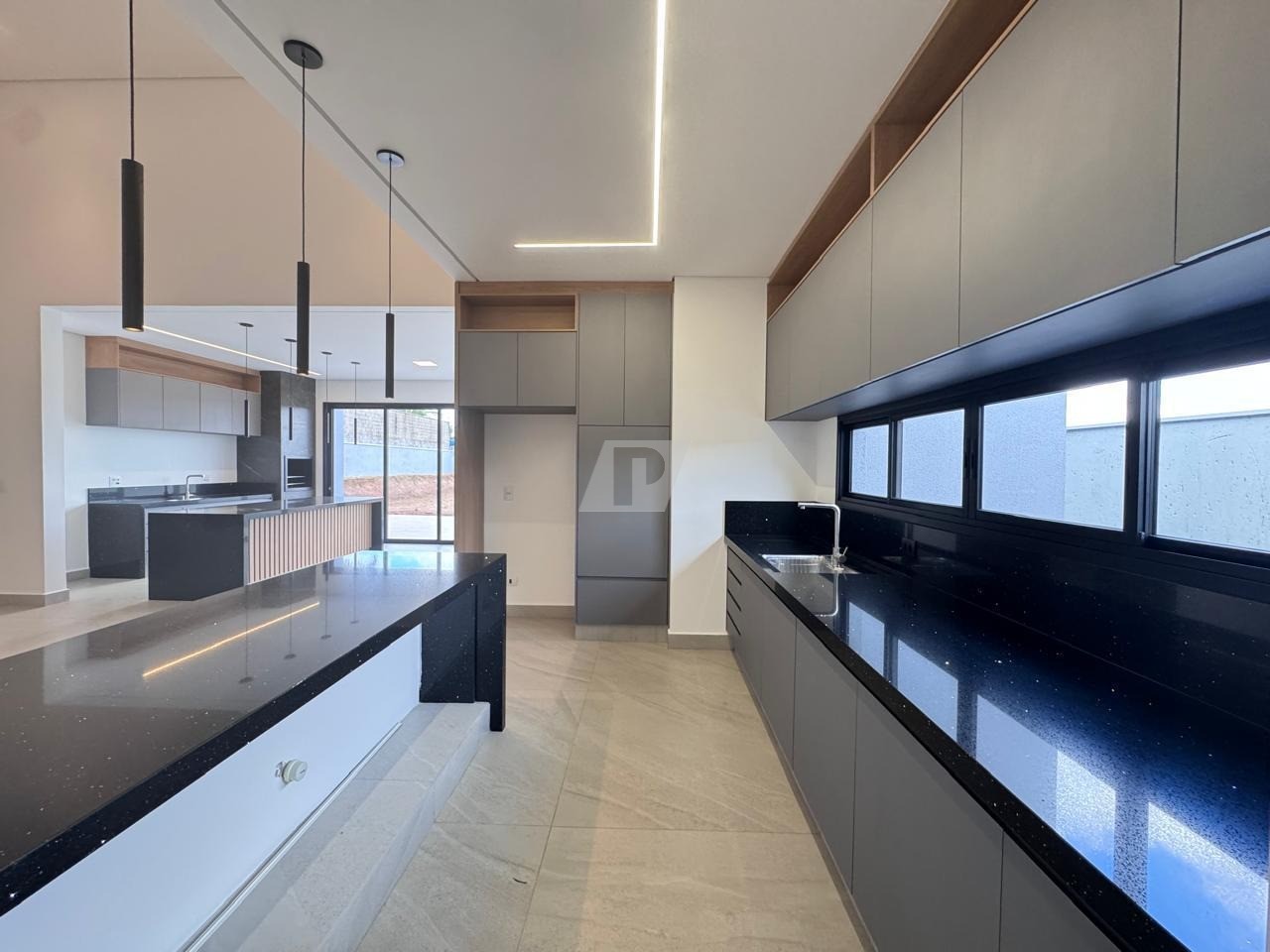 Casa de Condomínio à venda com 3 quartos, 1000m² - Foto 22