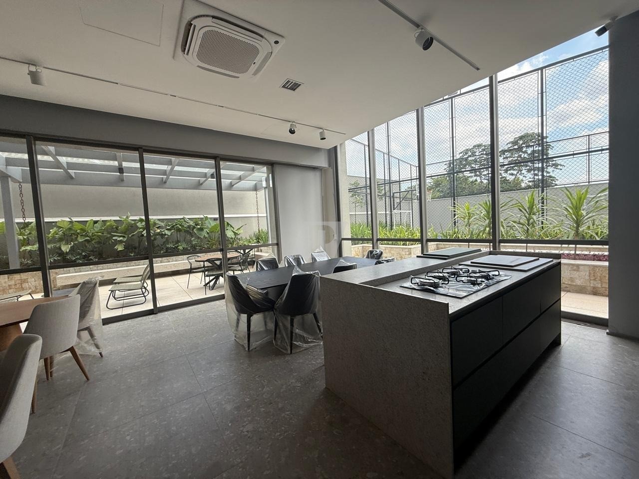 Apartamento à venda com 3 quartos, 111m² - Foto 2