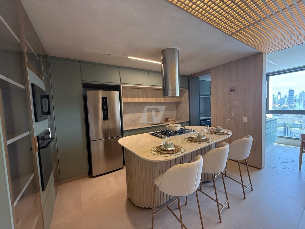 Apartamento à venda com 3 quartos, 111m² - Foto 9