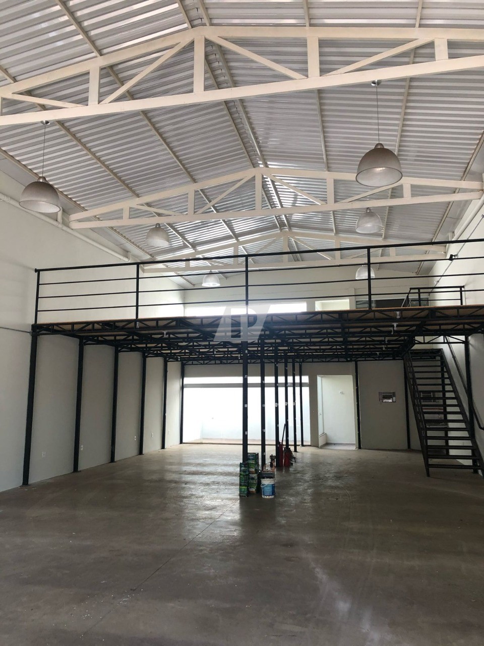 Loja-Salão para alugar, 274m² - Foto 1