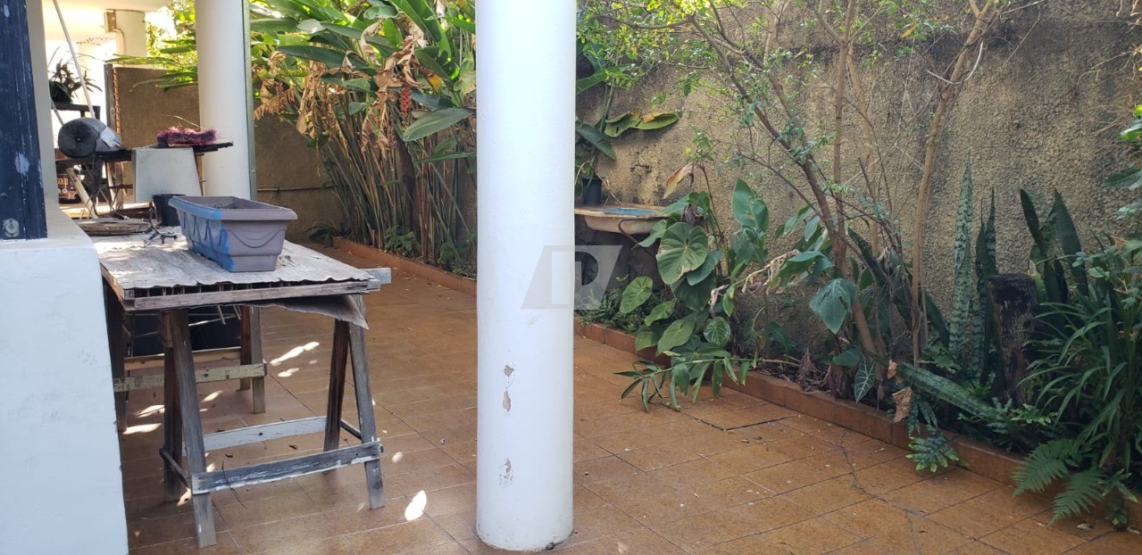 Prédio Inteiro à venda com 4 quartos, 330m² - Foto 8