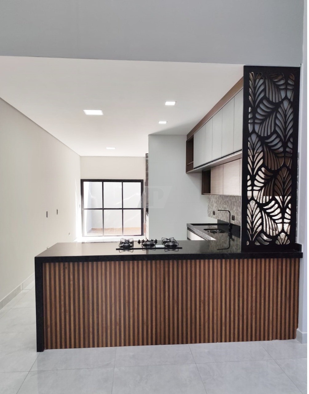 Casa de Condomínio à venda com 3 quartos, 200m² - Foto 1