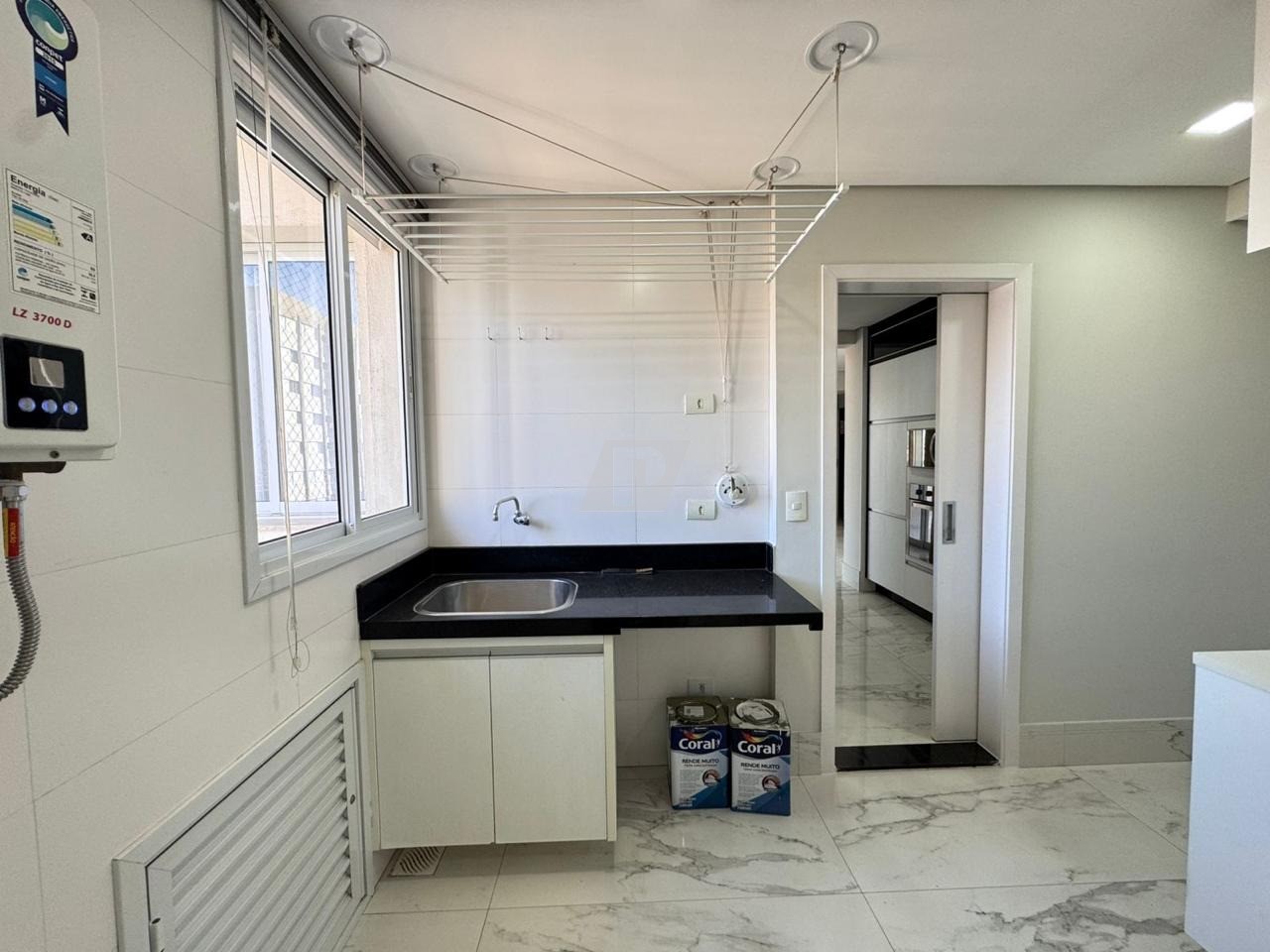 Apartamento à venda com 3 quartos, 131m² - Foto 12