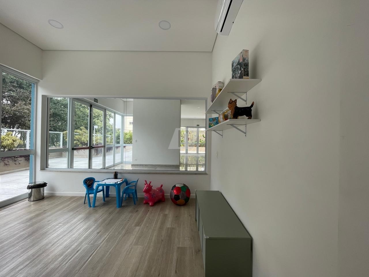 Apartamento à venda com 3 quartos, 140m² - Foto 37