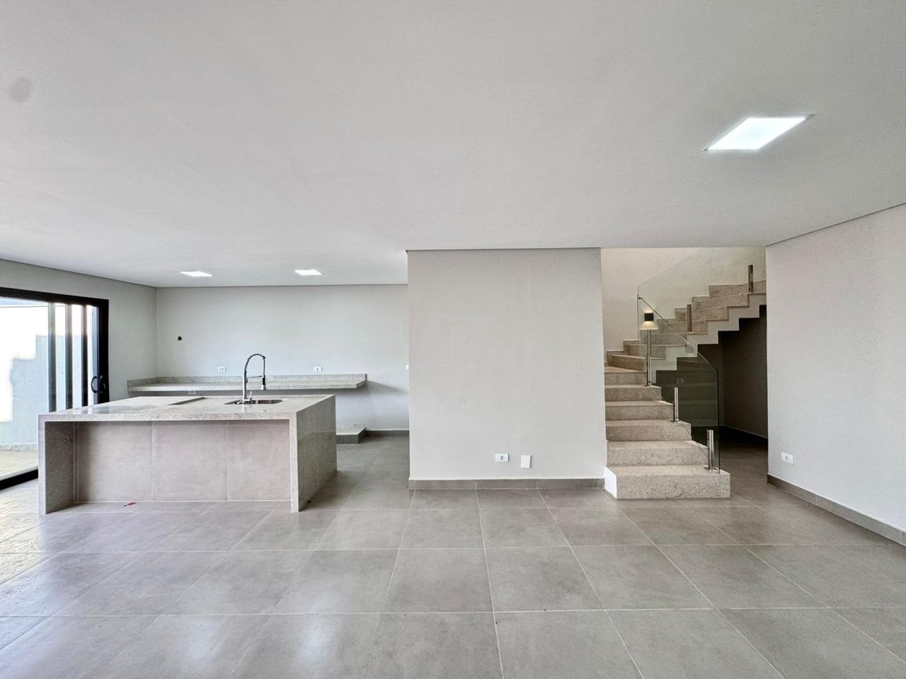 Casa de Condomínio à venda com 3 quartos, 204m² - Foto 30