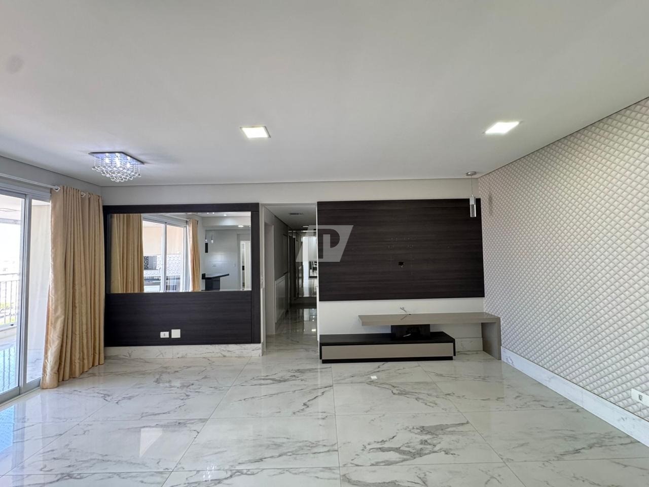 Apartamento à venda com 3 quartos, 131m² - Foto 6