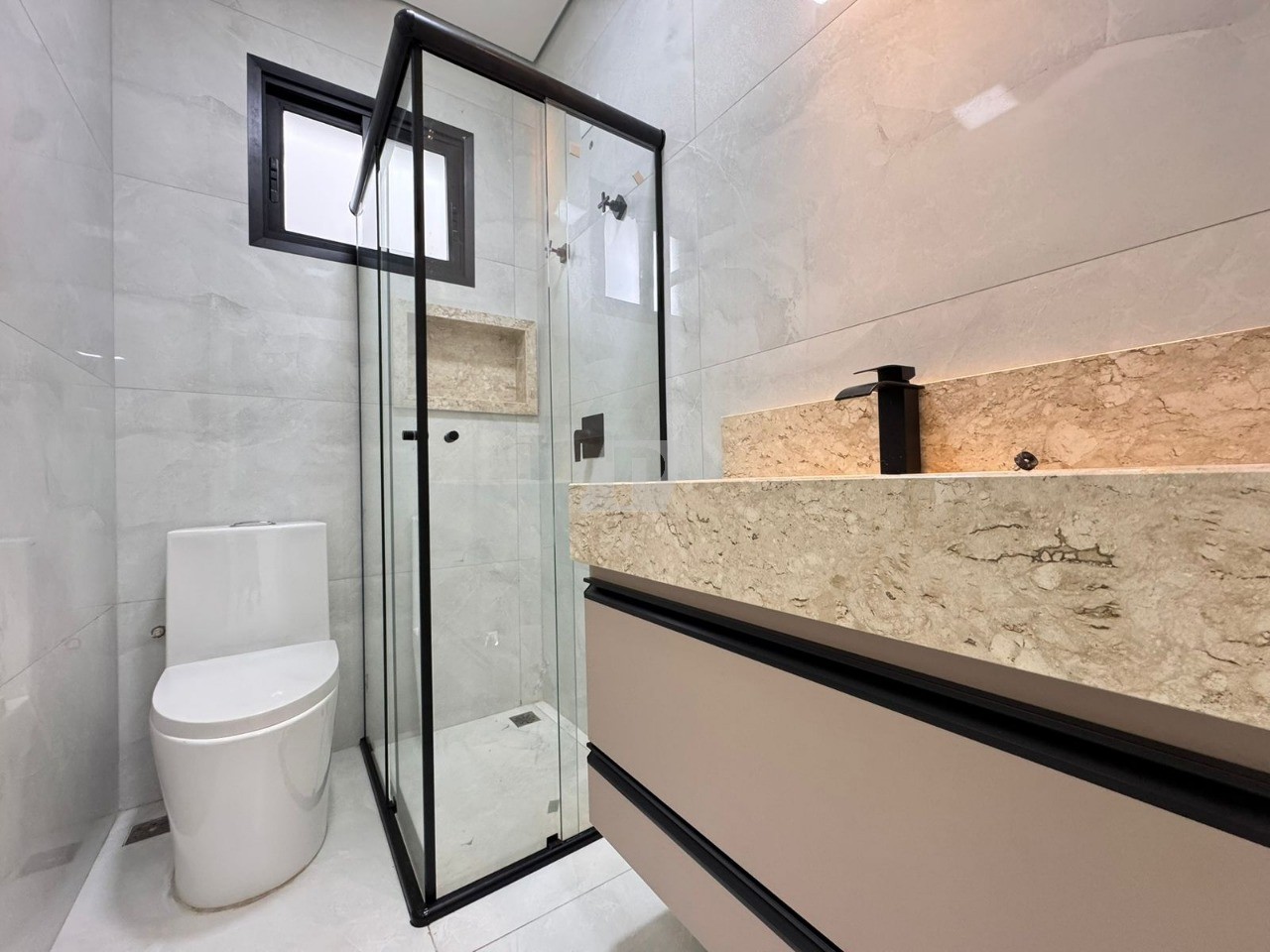 Casa de Condomínio à venda com 3 quartos, 250m² - Foto 11