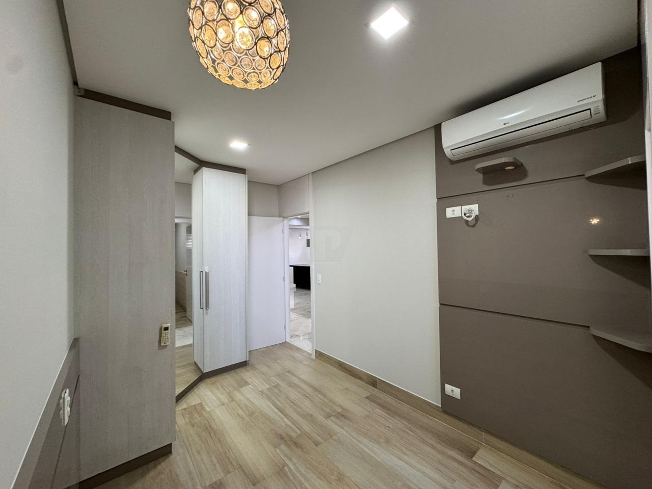Apartamento à venda com 3 quartos, 131m² - Foto 30