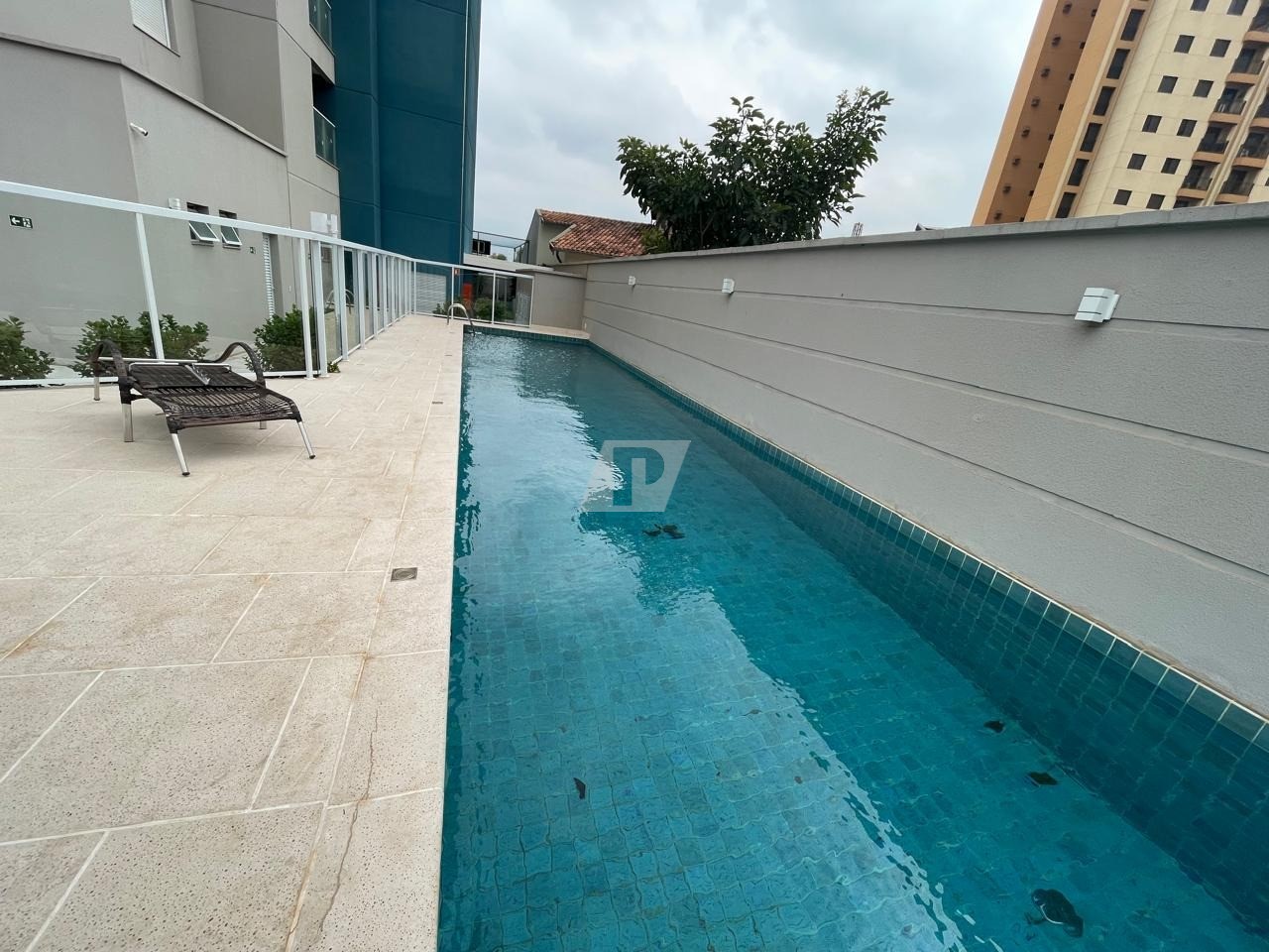 Apartamento à venda com 3 quartos, 140m² - Foto 2