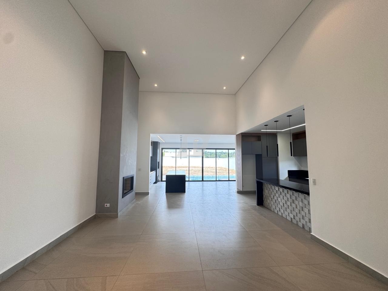 Casa de Condomínio à venda com 3 quartos, 1000m² - Foto 4