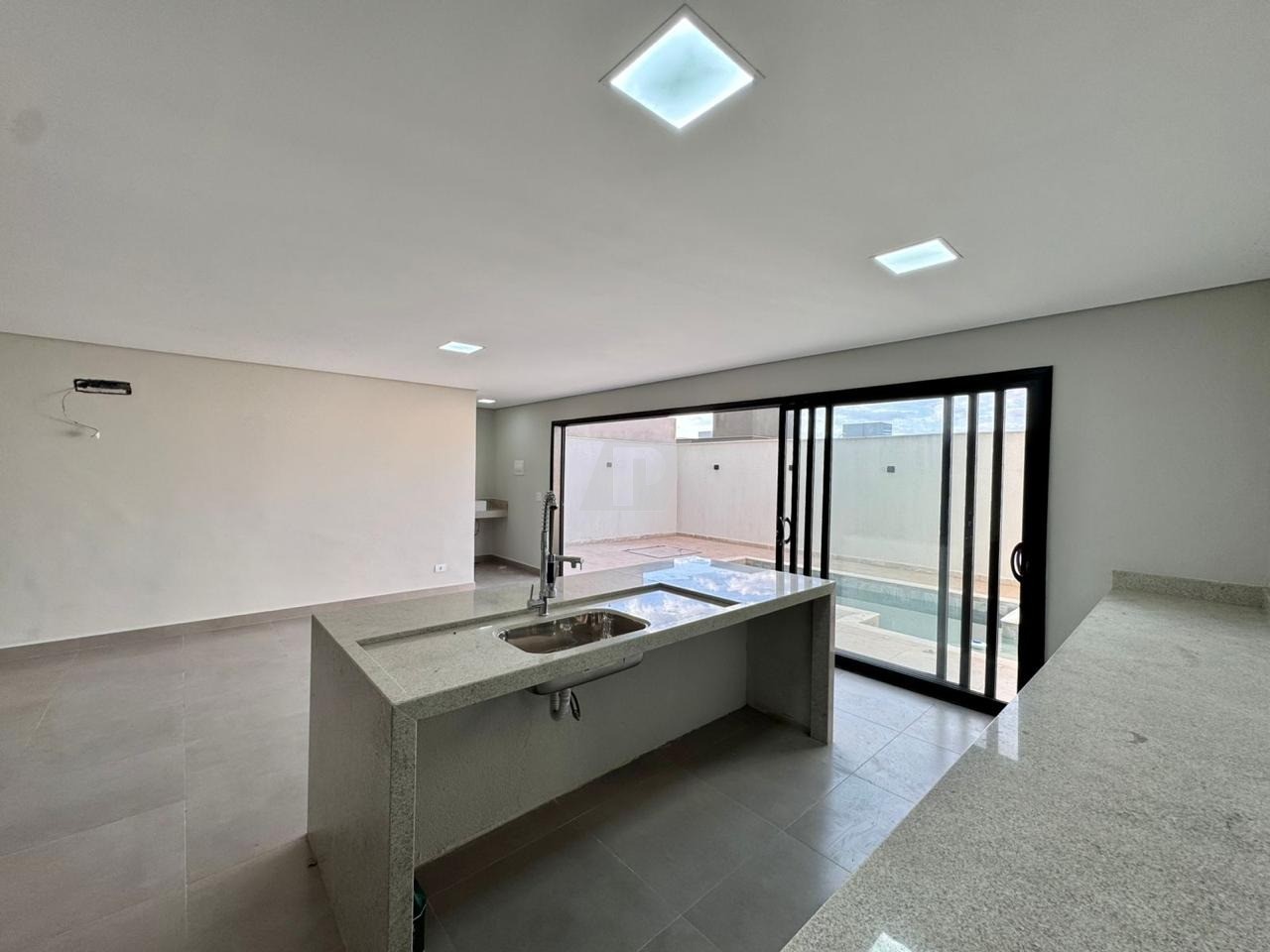 Casa de Condomínio à venda com 3 quartos, 204m² - Foto 31