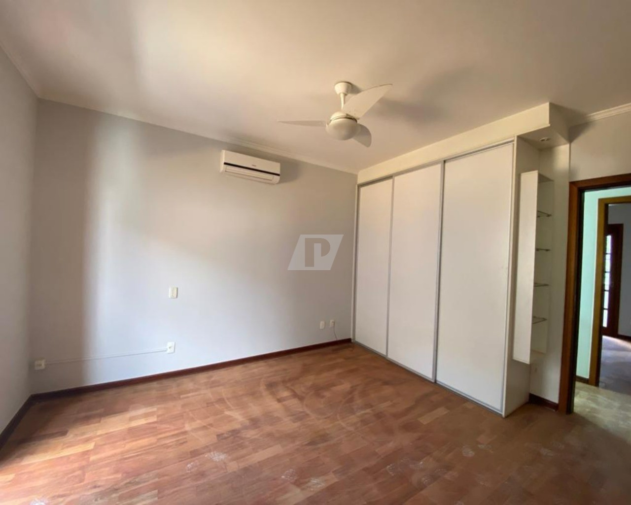 Casa de Condomínio para alugar com 3 quartos, 190m² - Foto 18