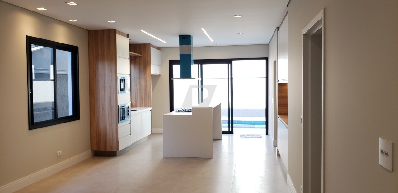 Casa de Condomínio à venda e aluguel com 3 quartos, 225m² - Foto 4