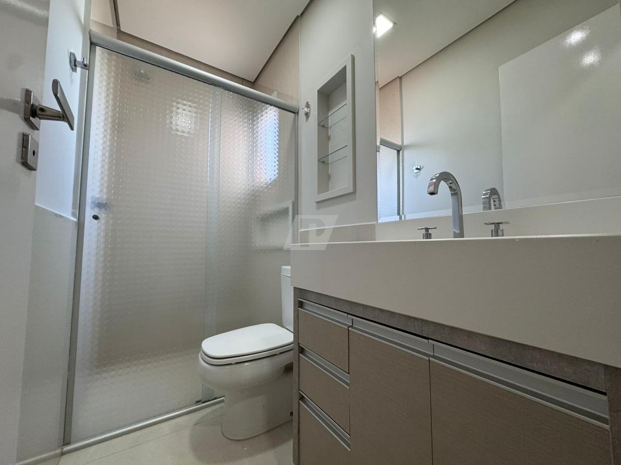 Apartamento à venda com 3 quartos, 131m² - Foto 18