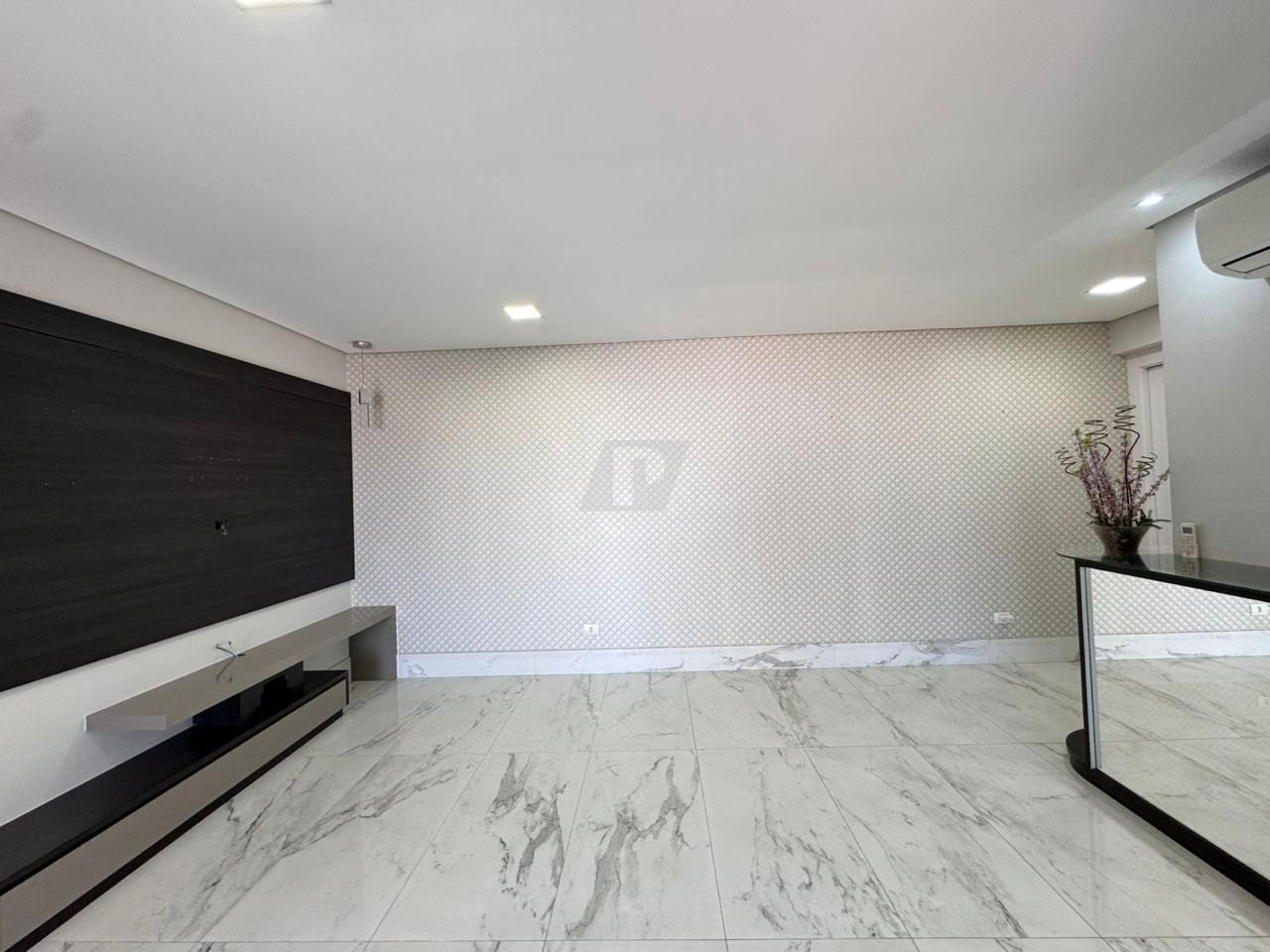 Apartamento à venda com 3 quartos, 131m² - Foto 19
